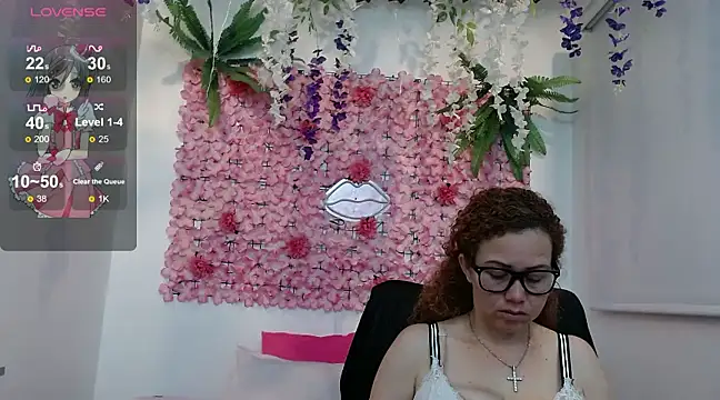 Snapshot of BLONDE_SEXYHOT chatting on 02.22.25 BLONDE SEXYHOT online show from 02.22.25