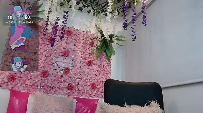 Snapshot of BLONDE_SEXYHOT chatting on 03.04.25 BLONDE SEXYHOT online show from 03.04.25