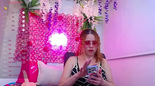 Snapshot of BLONDE_SEXYHOT chatting on 03.18.25 BLONDE SEXYHOT online show from 03.18.25