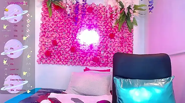 Snapshot of BLONDE_SEXYHOT chatting on 03.22.25 BLONDE SEXYHOT online show from 03.22.25