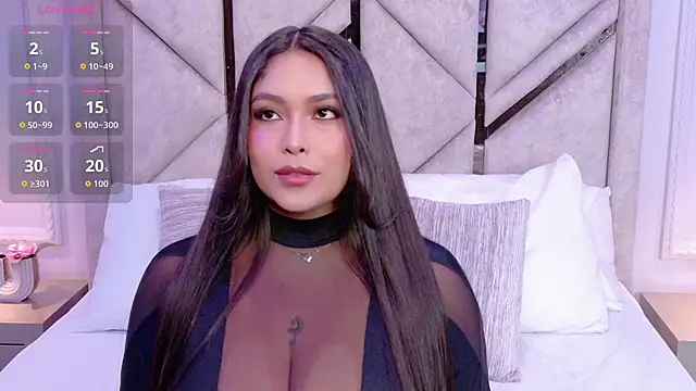 Snapshot of Kendall-Moll chatting on 09.30.25 Kendall-Moll online show from 09.30.25