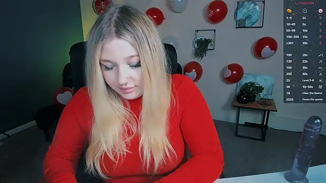 juli kisss online show from 02.16.25