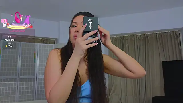 Snapshot of SweetScribe chatting on 11.28.25 SweetScribe online show from 11.28.25