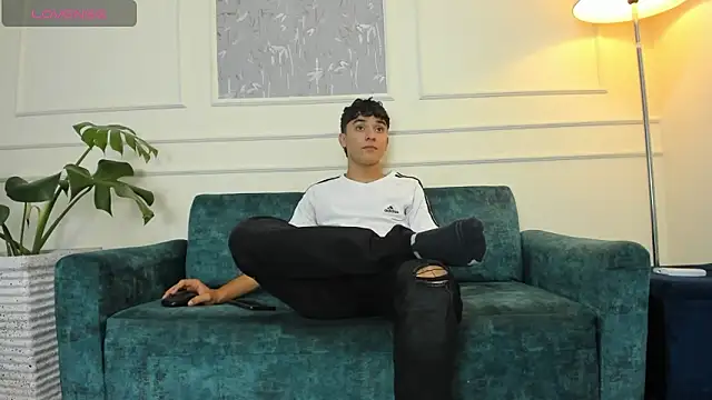 Austin Cardieff online show from 01.07.25