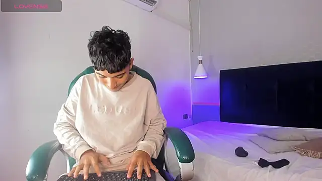 Austin Cardieff online show from 01.24.25