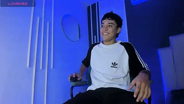 Austin Cardieff online show from 03.04.25