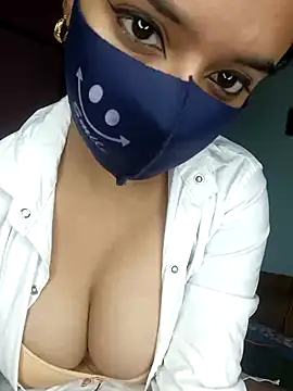 Snapshot of wild_bong_queen chatting on 12.04.24 wild bong queen online show from 12.04.24