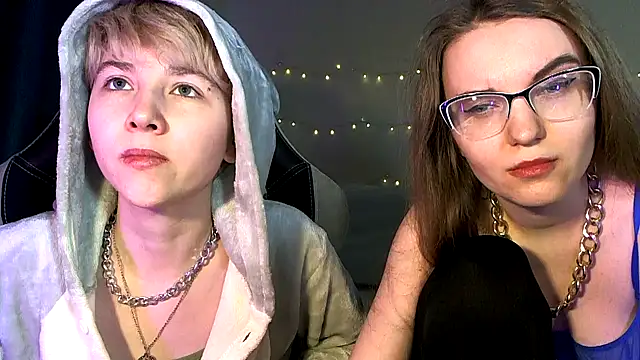 Snapshot of velvetvalkyries chatting on 03.18.25 velvetvalkyries online show from 03.18.25