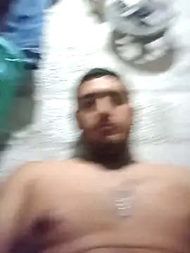 Snapshot of Monche1909 chatting on 12.05.25 Monche1909 online show from 12.05.25