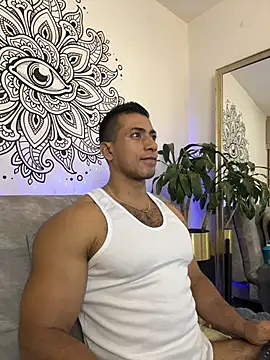 aaroncolombia online show from 10.27.25