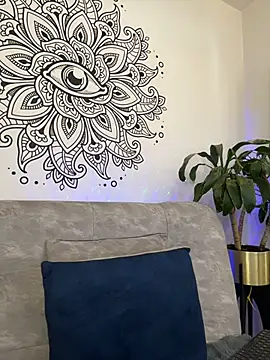 aaroncolombia online show from 10.28.25