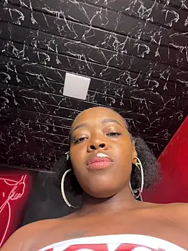 Thyana LS online show from 10.29.25