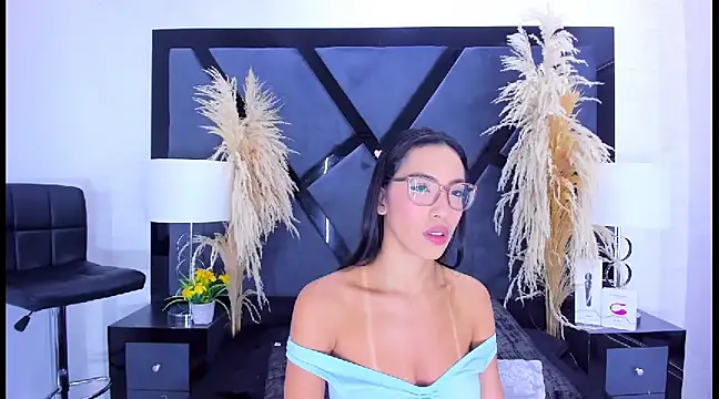 KylieWhite online show from 01.15.25