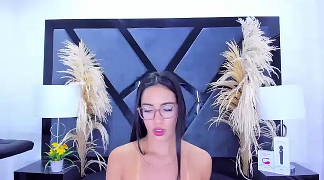 KylieWhite online show from 01.16.25