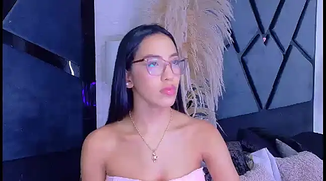 KylieWhite online show from 03.15.25