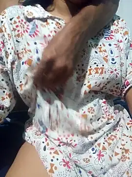 Snapshot of hotbaby_5 chatting on 10.10.25 hotbaby 5 online show from 10.10.25