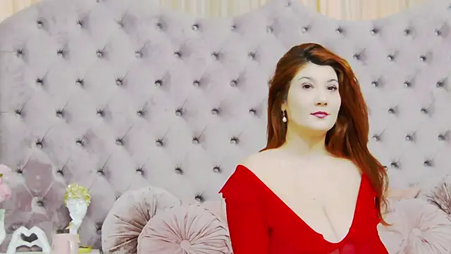 Snapshot of PenelopeLynnx chatting on 10.16.25 PenelopeLynnx online show from 10.16.25