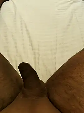 Snapshot of Mallu_Curator chatting on 10.29.25 Mallu Curator online show from 10.29.25