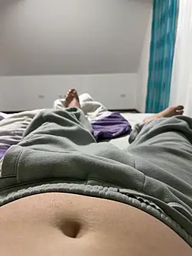 w12er online show from 02.04.26