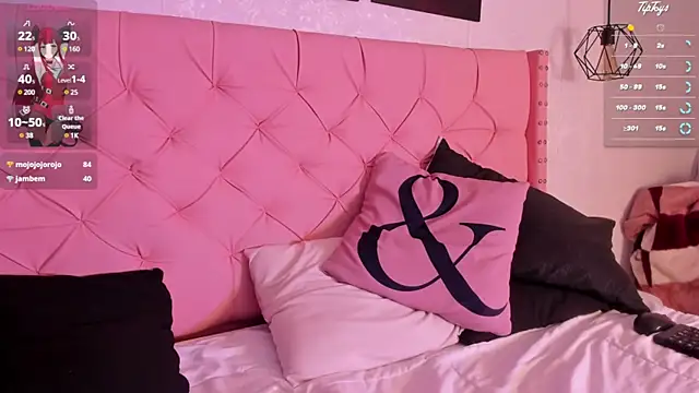 Snapshot of Hannys__cabernet chatting on 12.06.24 Hannys cabernet online show from 12.06.24