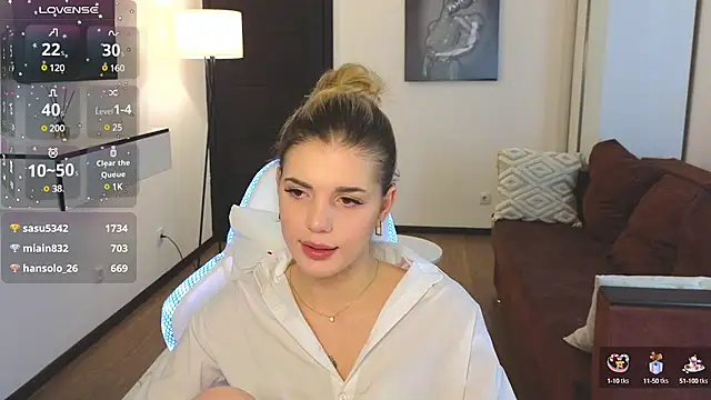 adrianawow1 online show from 03.19.25