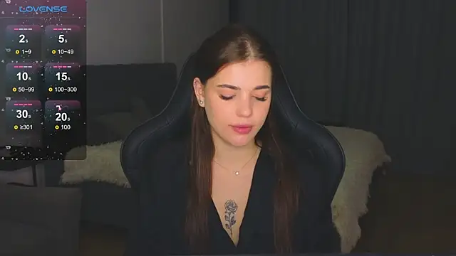 adrianawow1 online show from 11.14.25