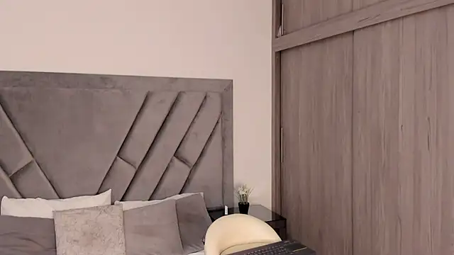 nataliee foster online show from 01.30.25