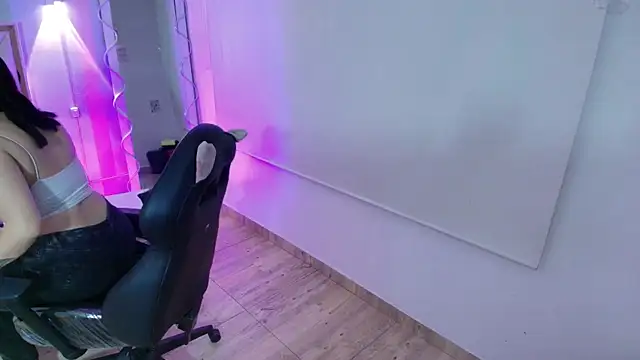 Brendda tay online show from 10.03.25