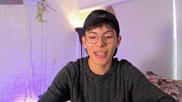 Snapshot of alexandersawyer chatting on 01.08.25 alexandersawyer online show from 01.08.25