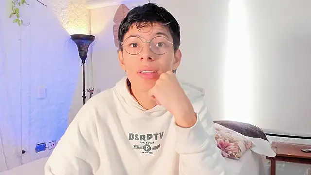 Snapshot of alexandersawyer chatting on 01.11.25 alexandersawyer online show from 01.11.25