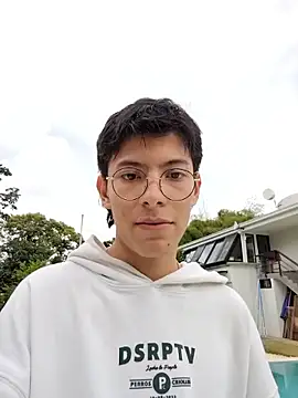 Snapshot of alexandersawyer chatting on 01.11.25 alexandersawyer online show from 01.11.25