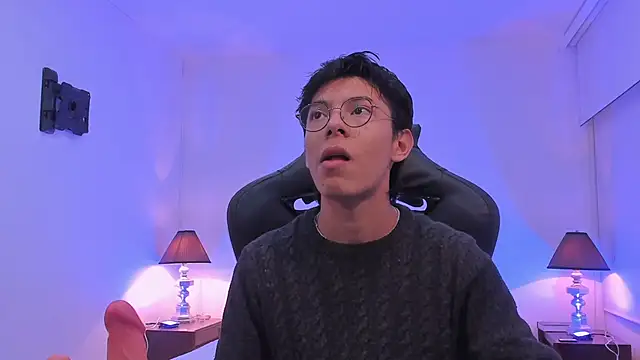 Snapshot of alexandersawyer chatting on 01.28.25 alexandersawyer online show from 01.28.25