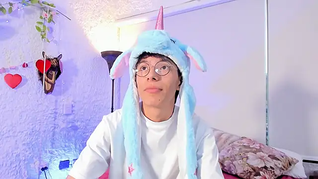 Snapshot of alexandersawyer chatting on 02.27.25 alexandersawyer online show from 02.27.25