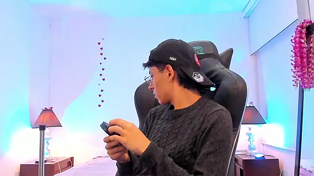 Snapshot of alexandersawyer chatting on 02.28.25 alexandersawyer online show from 02.28.25