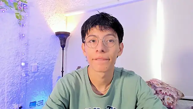 Snapshot of alexandersawyer chatting on 03.03.25 alexandersawyer online show from 03.03.25