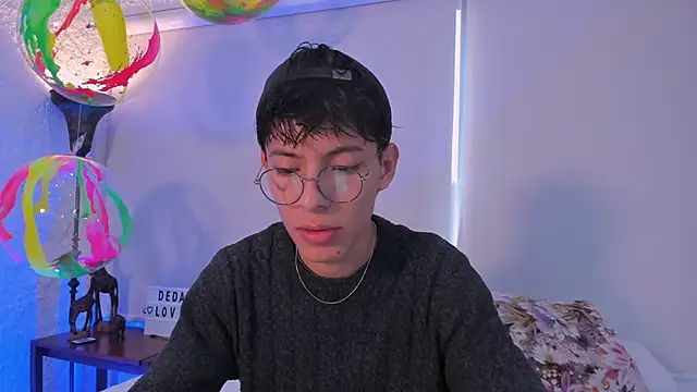 Snapshot of alexandersawyer chatting on 03.19.25 alexandersawyer online show from 03.19.25