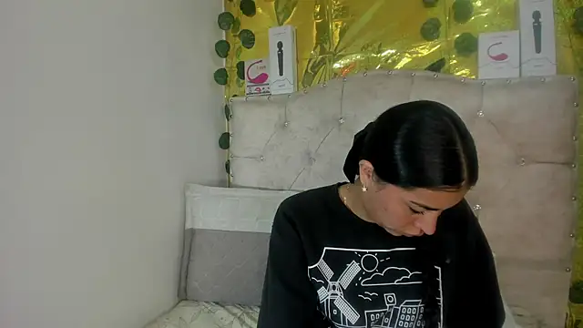 cristalconnorr online show from 05.14.26