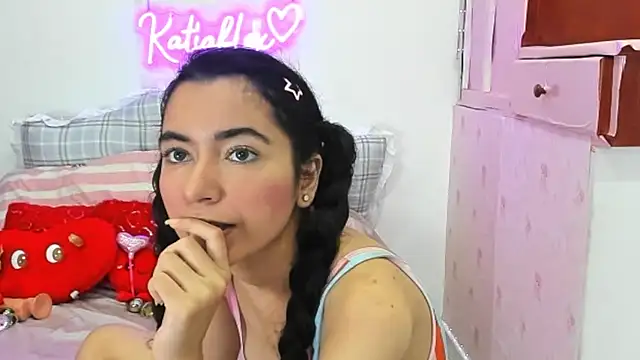 Snapshot of Katiaflex chatting on 01.26.25 Katiaflex online show from 01.26.25