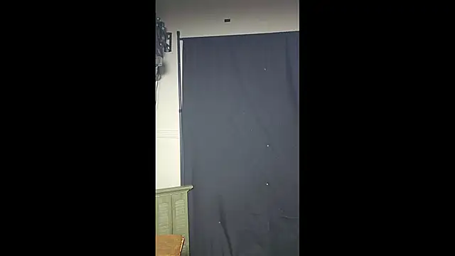 Layla-Lana online show from 01.05.25