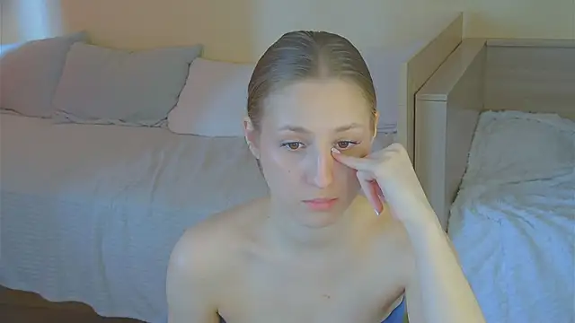 BritneyCruze online show from 04.18.26