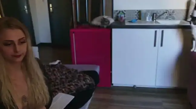 ce leste   online show from 01.12.25