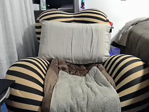 ChunkyMonkey007 online show from 12.04.24