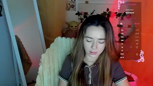 Snapshot of Bella_XO chatting on 06.19.26 Bella XO online show from 06.19.26