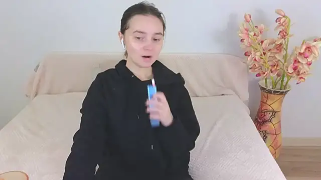 Ellie Sunset online show from 02.25.25