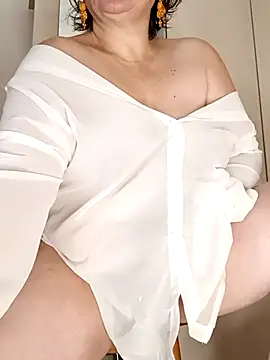 EvaNights online show from 09.22.25