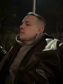 pretty roman online show from 04.13.26