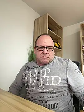 coupleLatinaLovers online show from 12.10.24