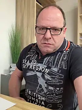 coupleLatinaLovers online show from 02.21.25