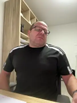 coupleLatinaLovers online show from 10.29.25