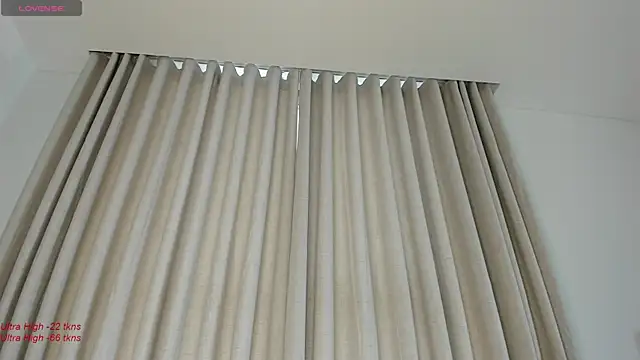 Snapshot of yumisunn chatting on 01.23.25 yumisunn online show from 01.23.25